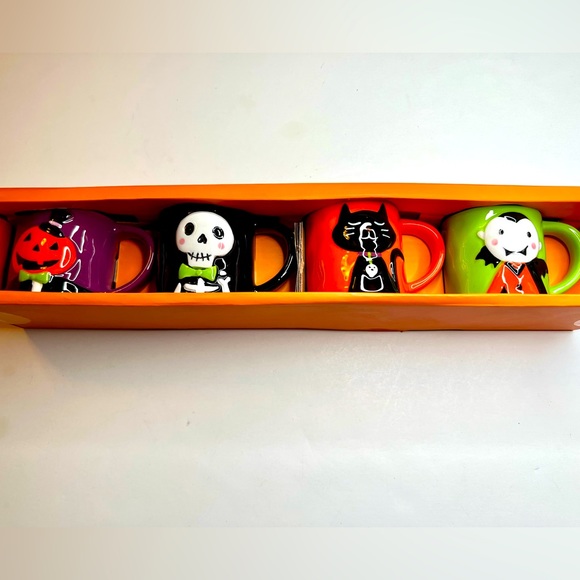 Set of 4 Halloween Ceramic Espresso Coffee Mugs Vampire Cat Skeleton Pumpkin - Picture 3 of 12